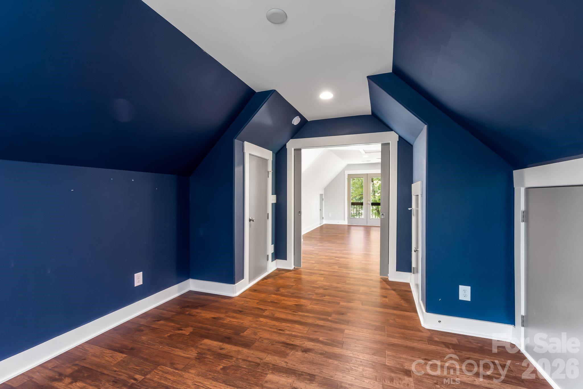 423 Sylvania Avenue — Charlotte