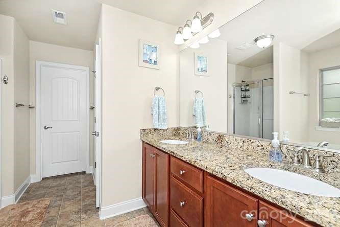 14706 Vaughan Drive — Charlotte