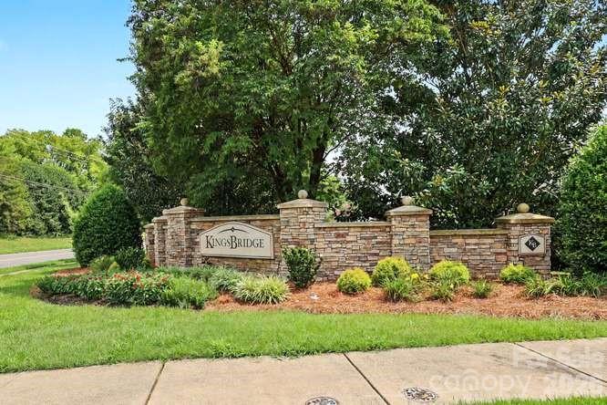 14706 Vaughan Drive — Charlotte
