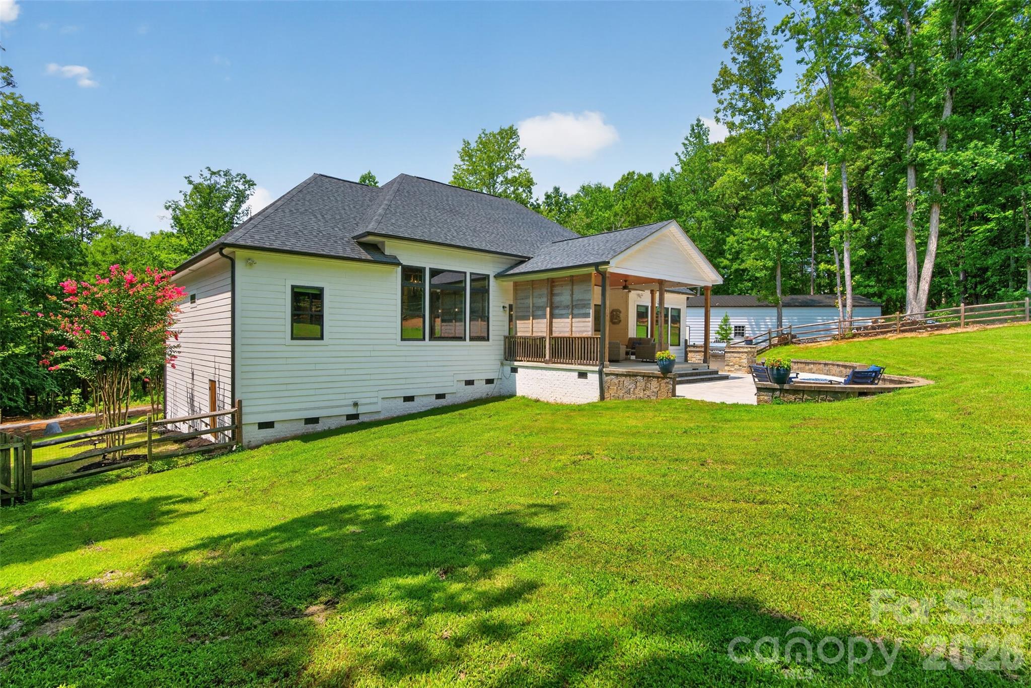 809 Woodland Forest Drive — Waxhaw