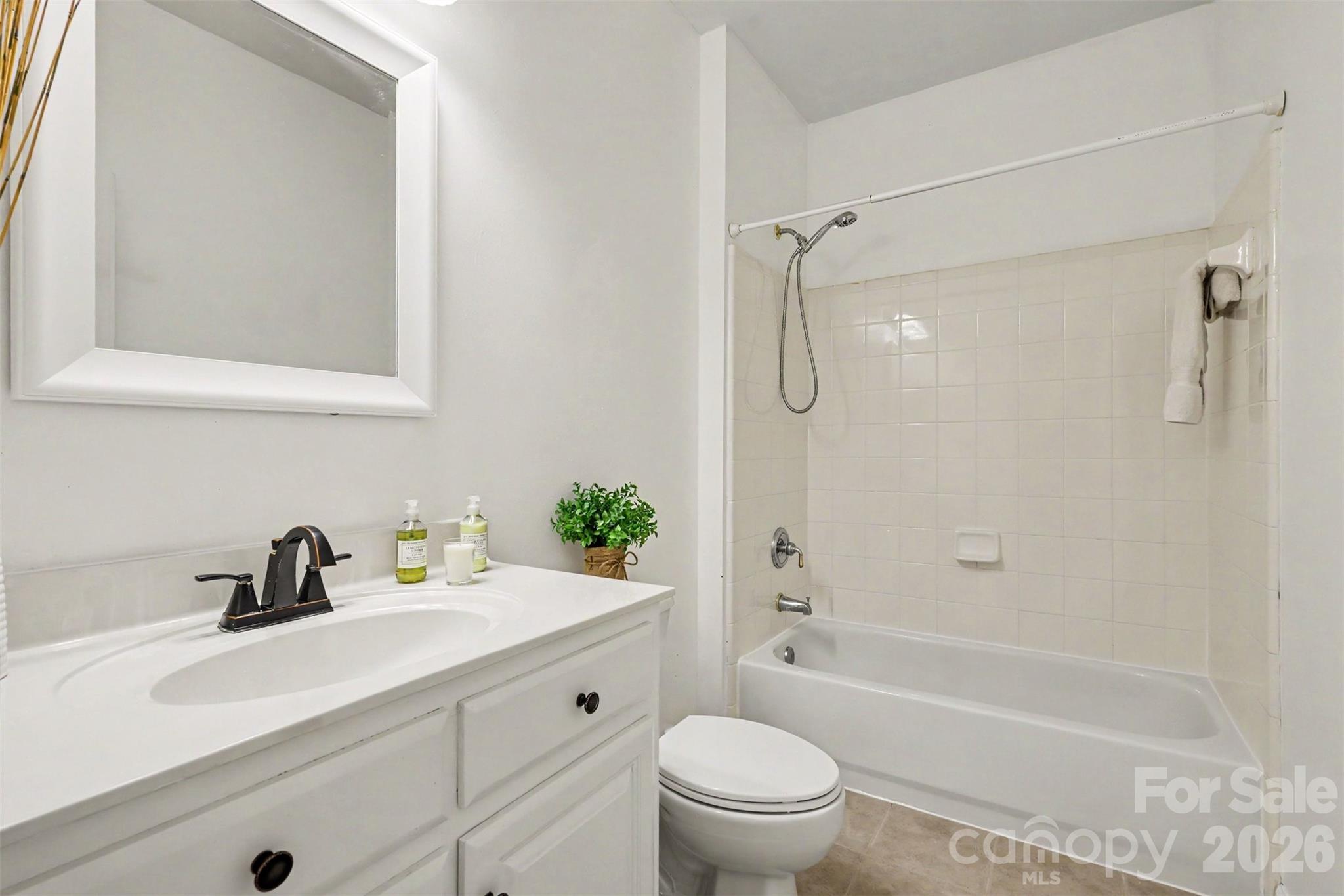 1208 High Brook Drive — Waxhaw