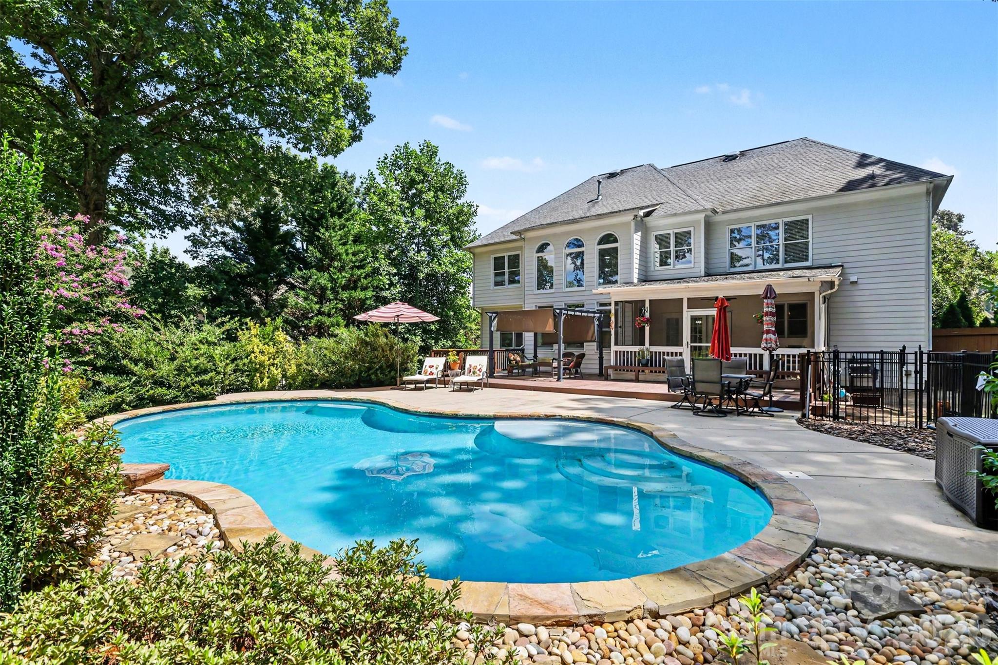 1208 High Brook Drive — Waxhaw