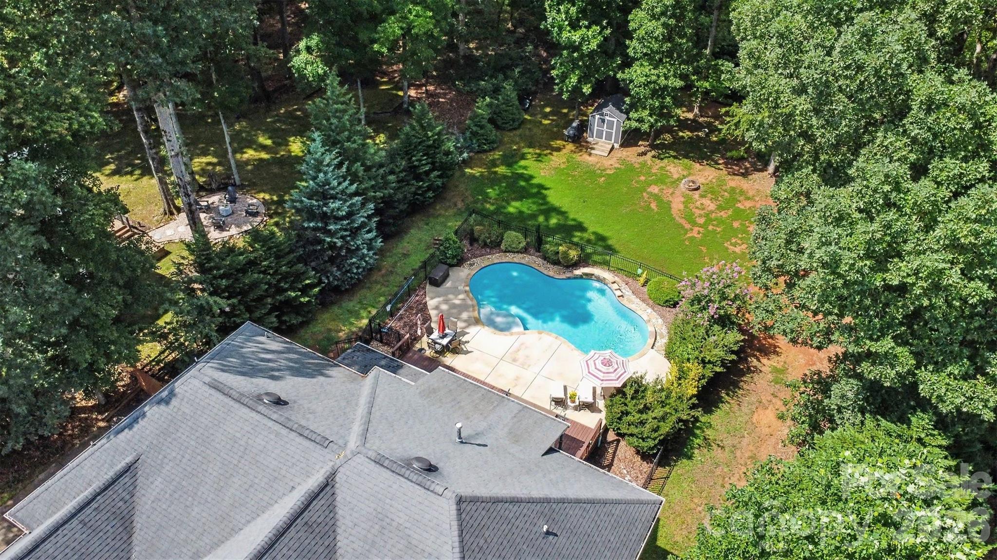 1208 High Brook Drive — Waxhaw