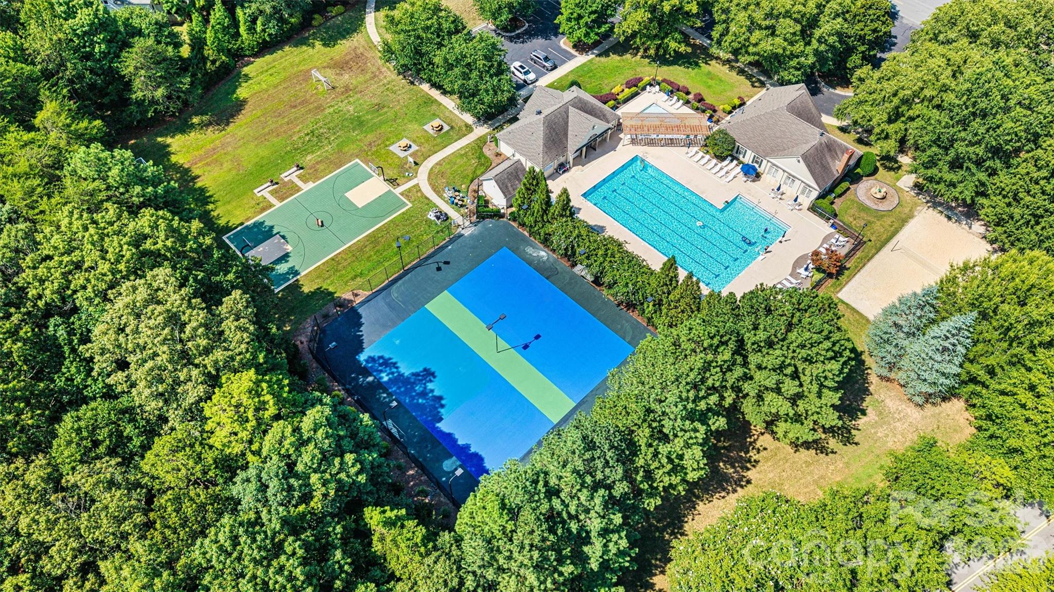 8810 Oakham Street — Huntersville