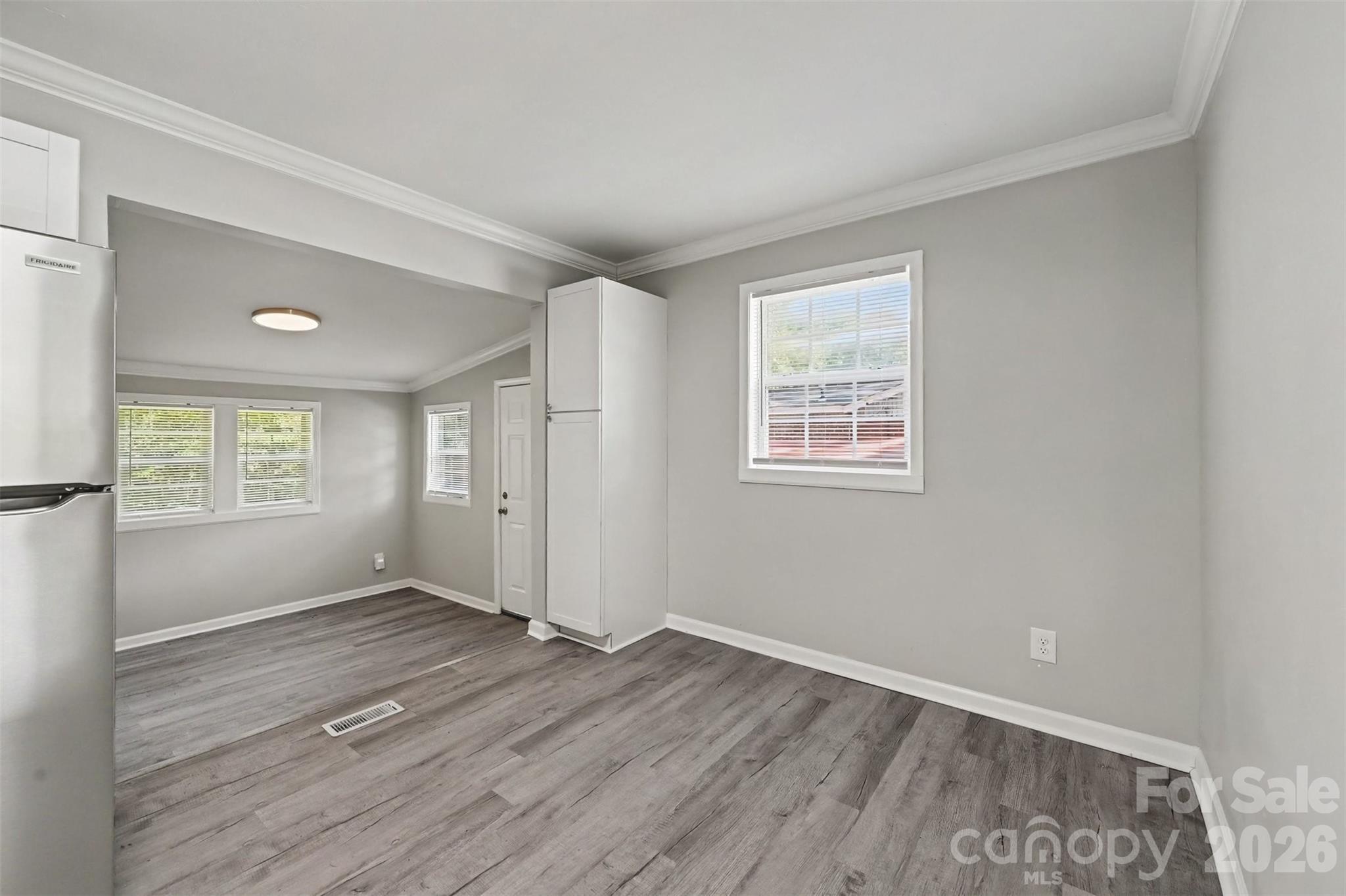 4421 Knollcrest Drive — Charlotte