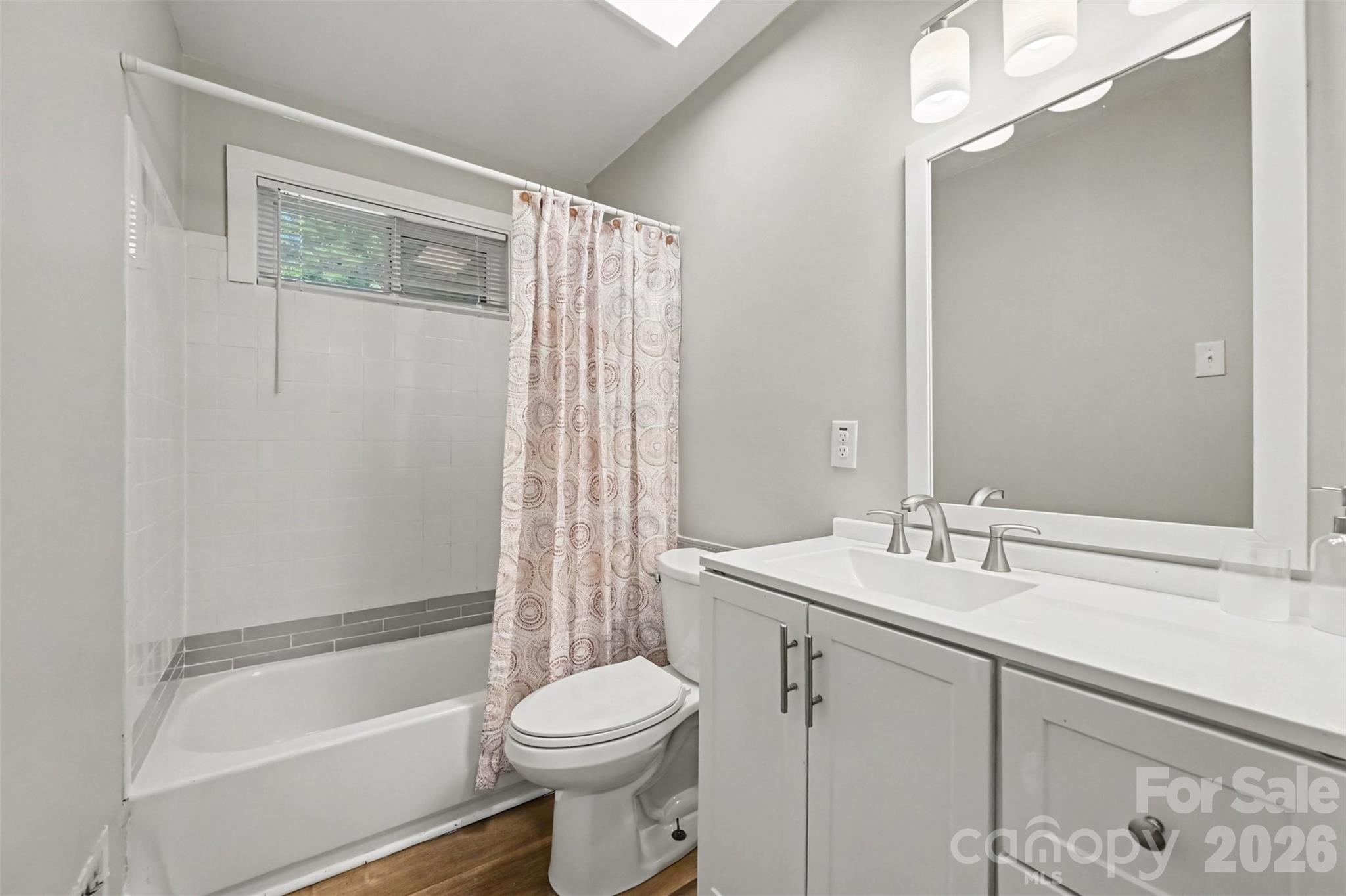 4421 Knollcrest Drive — Charlotte