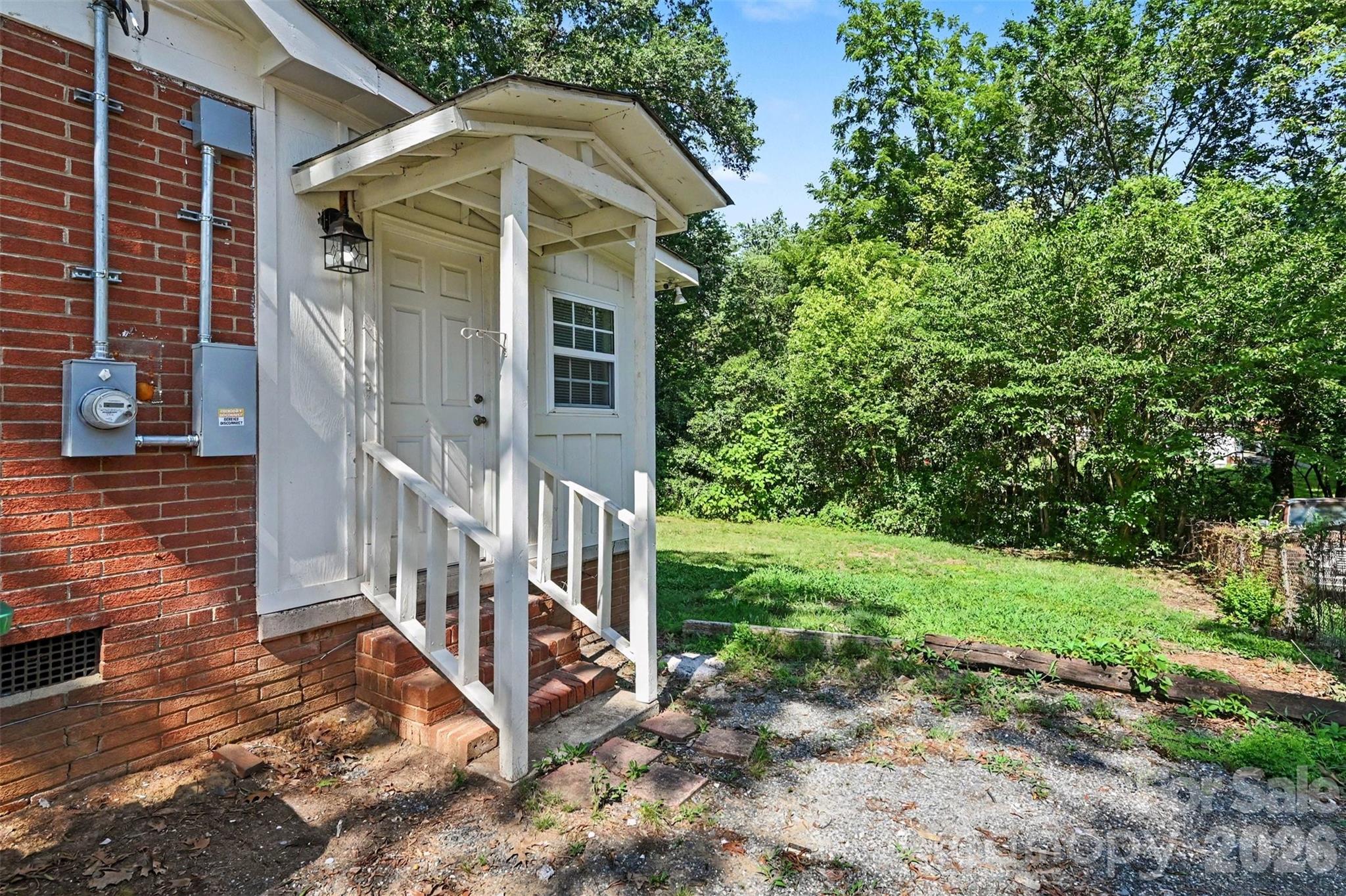 4421 Knollcrest Drive — Charlotte