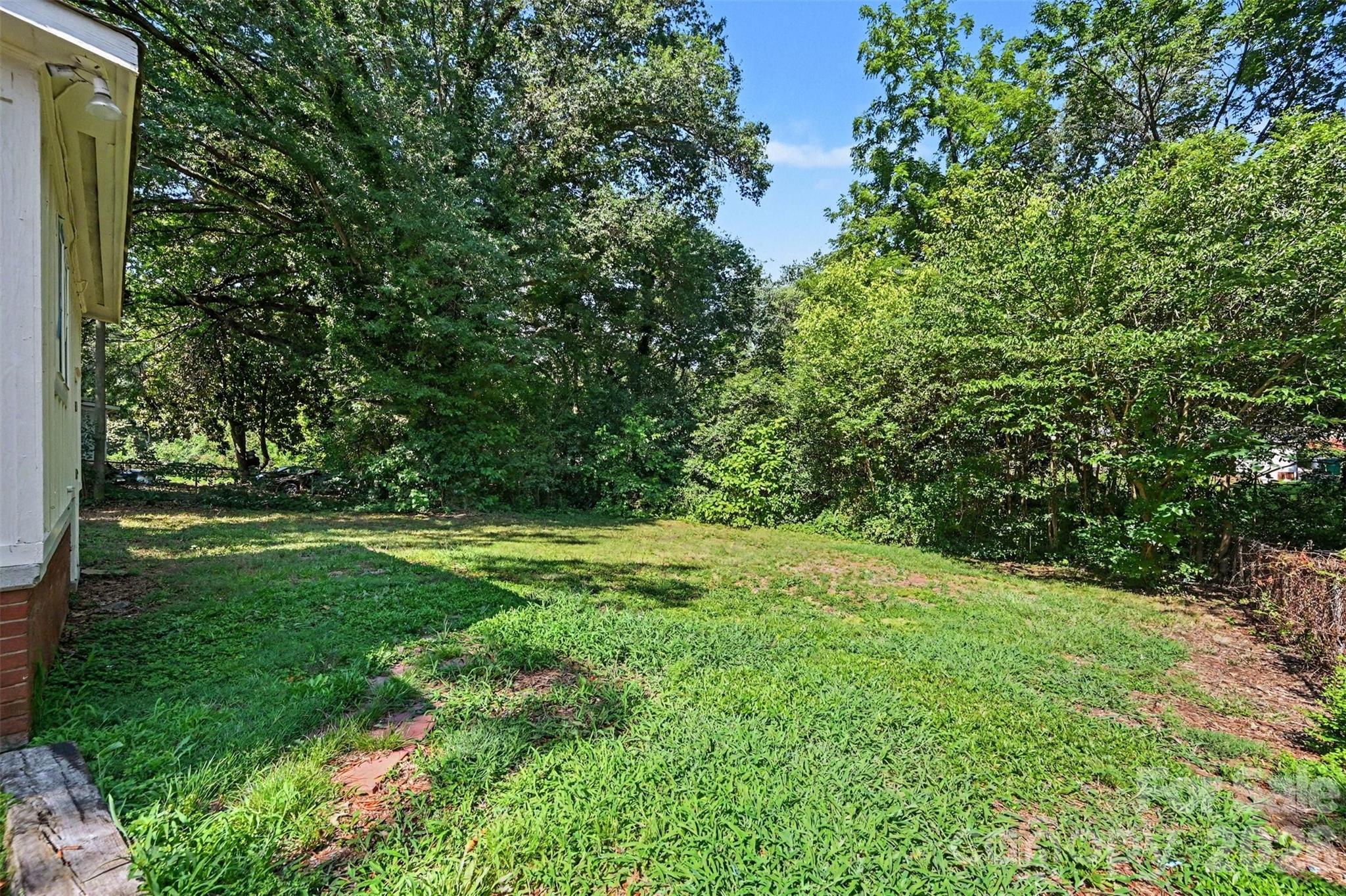 4421 Knollcrest Drive — Charlotte