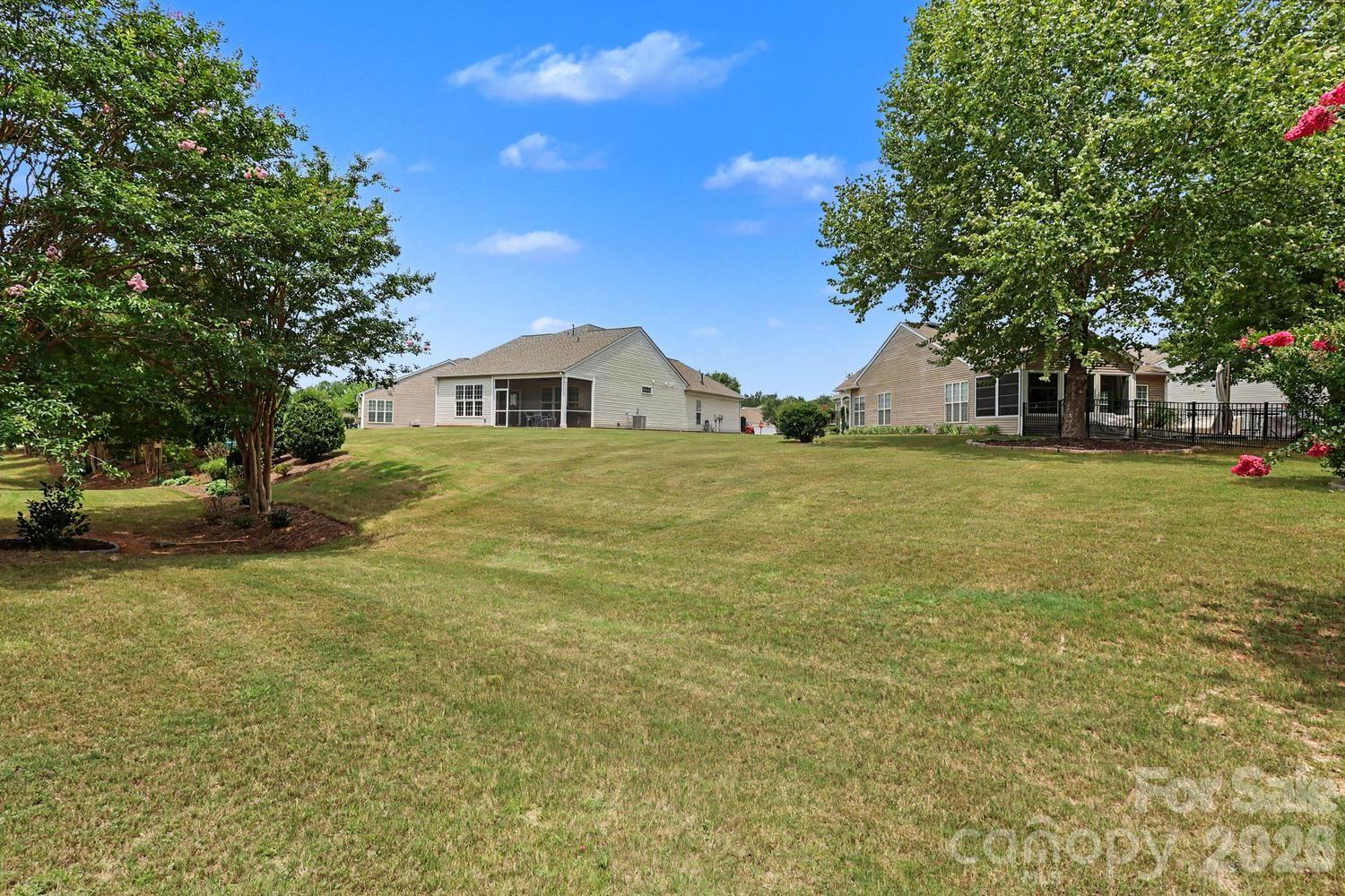 7419 Carolina Jessamine Court — Fort Mill