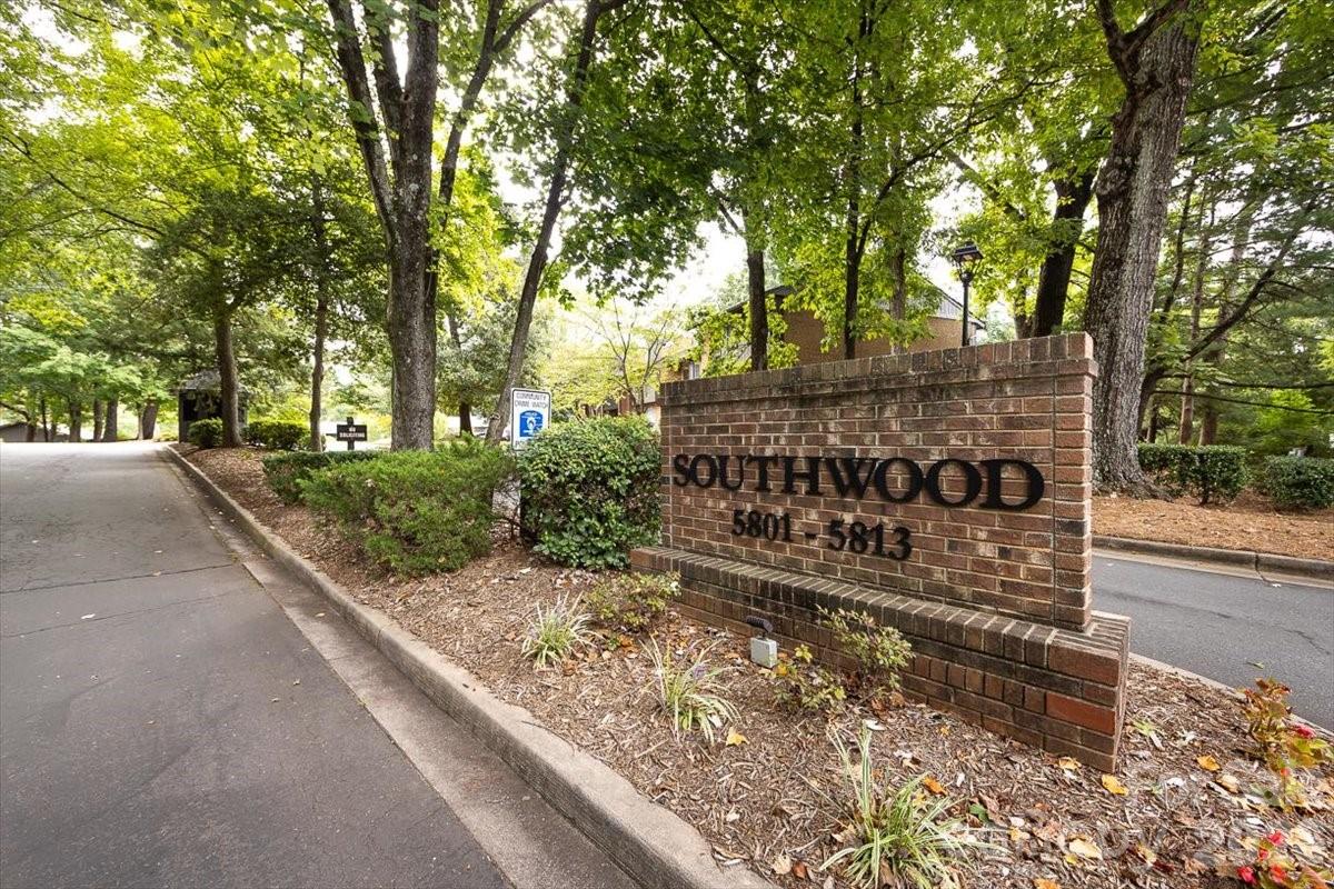 5811 Sharon Road #F — Charlotte