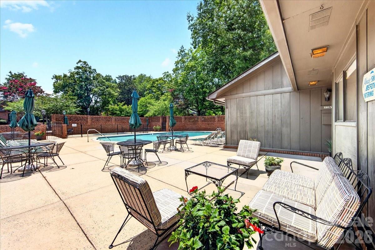 5811 Sharon Road #F — Charlotte