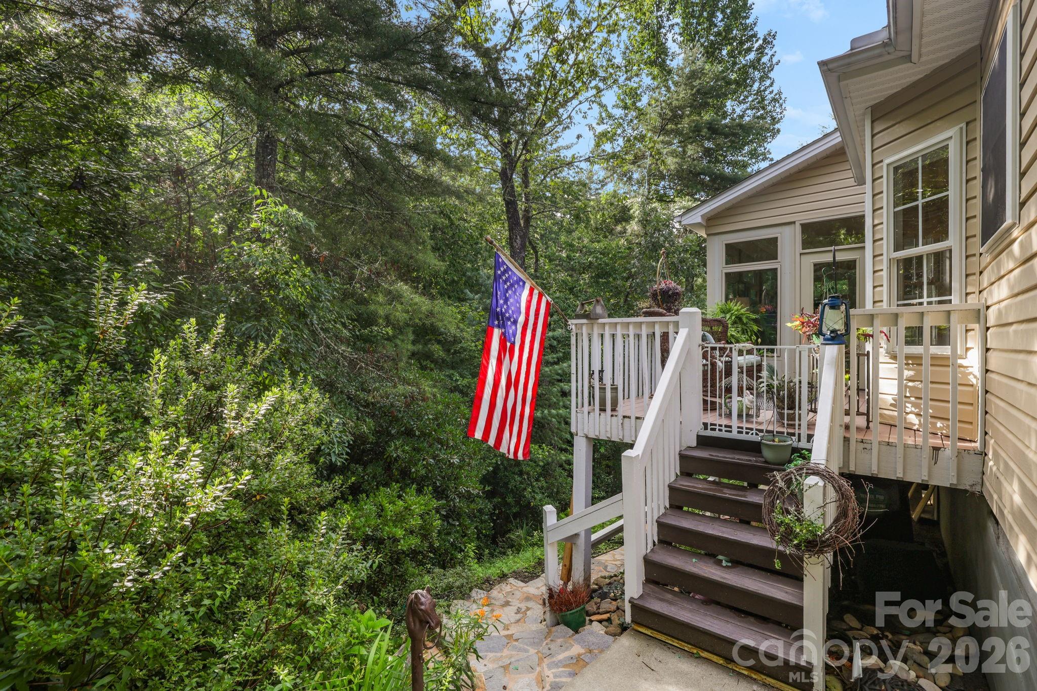 254 Kanuga Forest Drive — Hendersonville