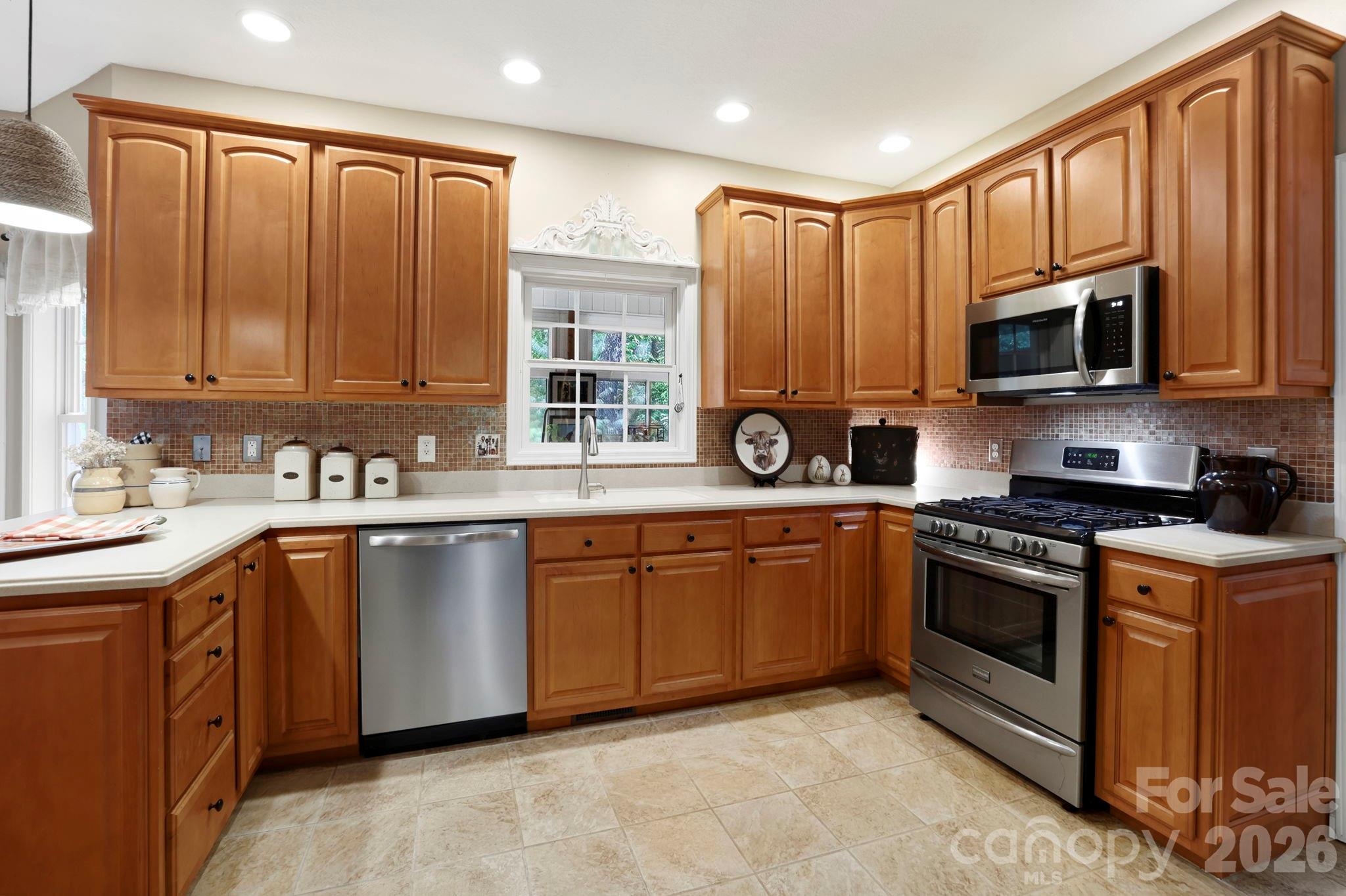 254 Kanuga Forest Drive — Hendersonville