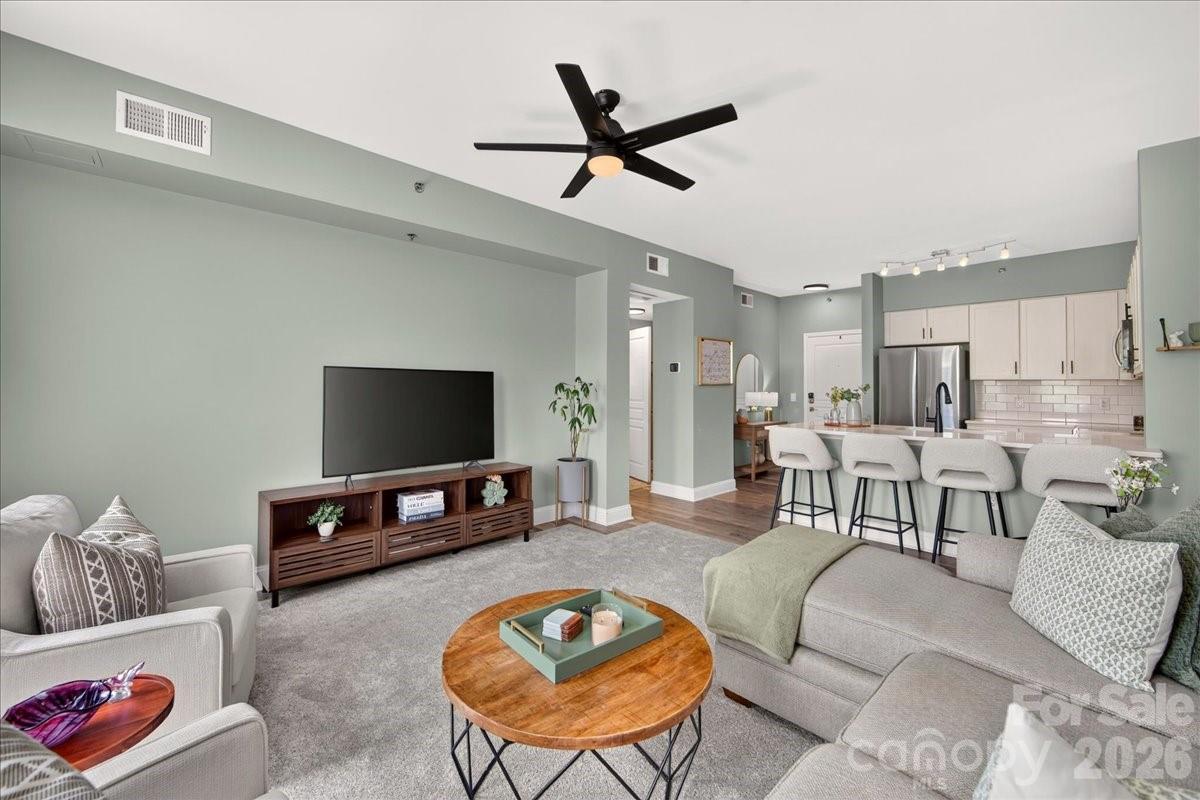 1315 East Boulevard #433 — Charlotte