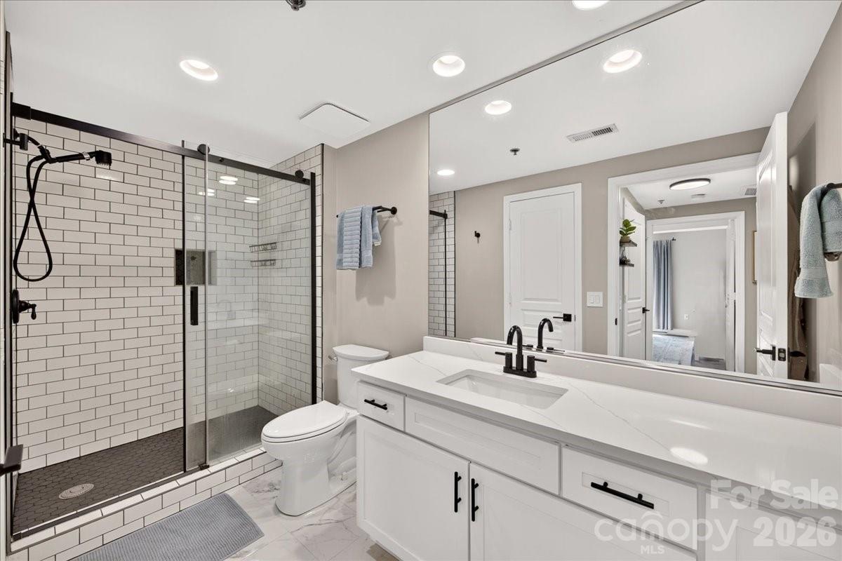 1315 East Boulevard #433 — Charlotte