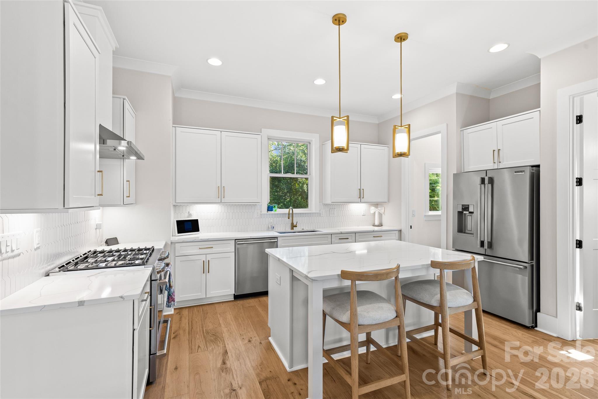 1429 Belle Terre Avenue — Charlotte