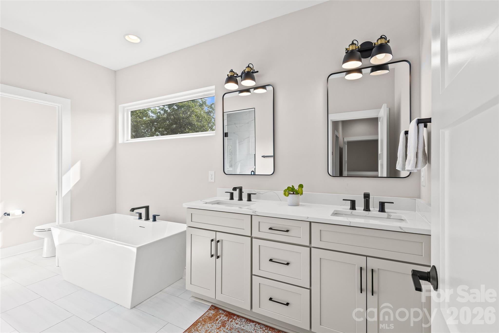 1429 Belle Terre Avenue — Charlotte