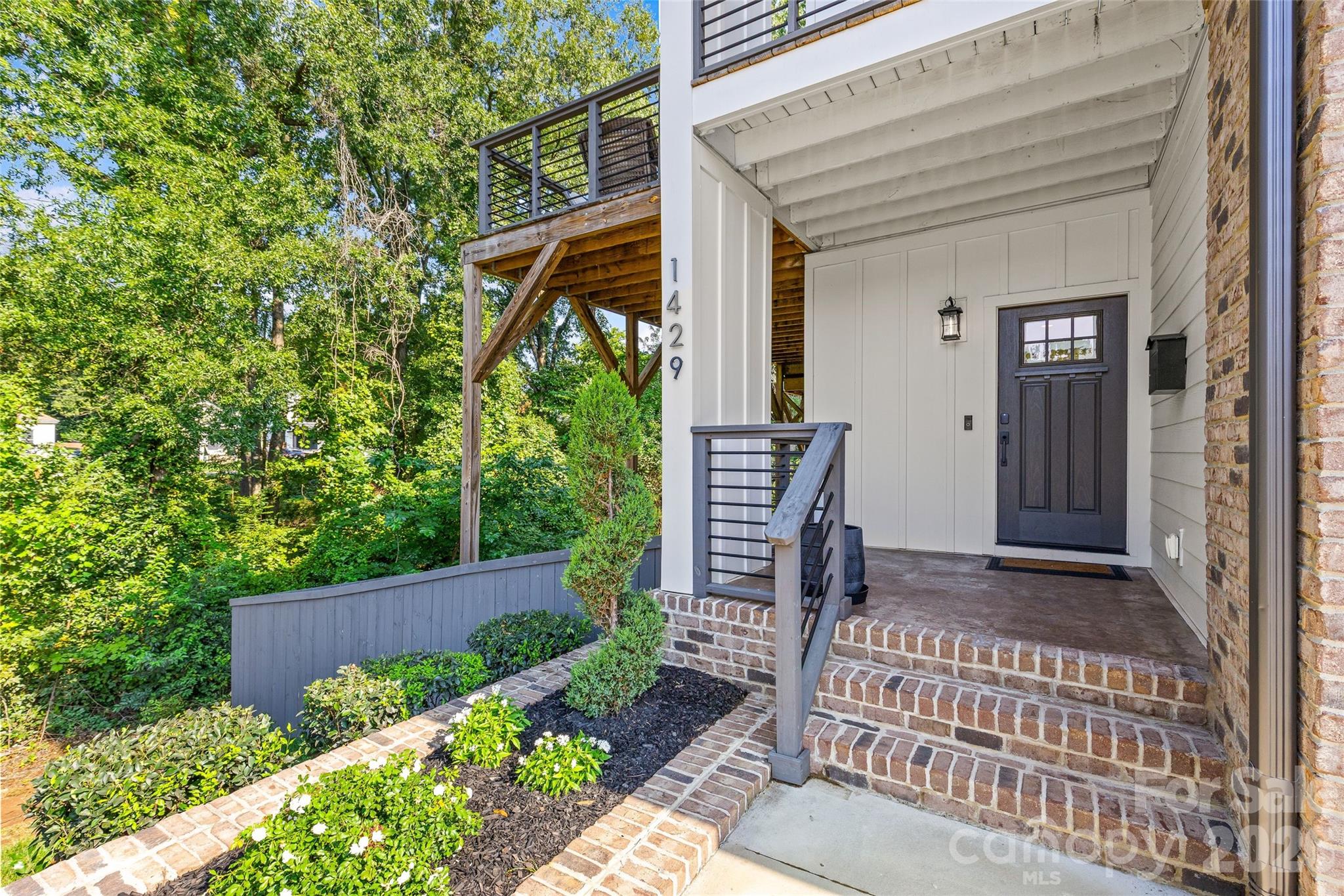 1429 Belle Terre Avenue — Charlotte