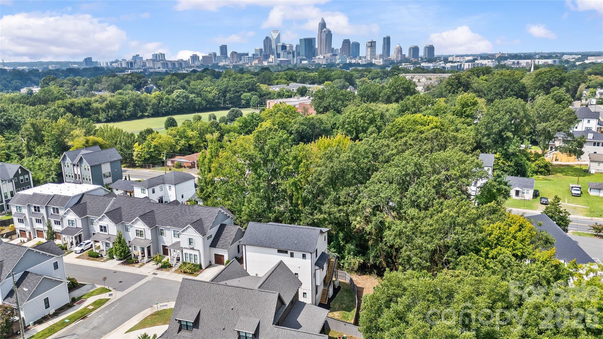1429 Belle Terre Avenue — Charlotte