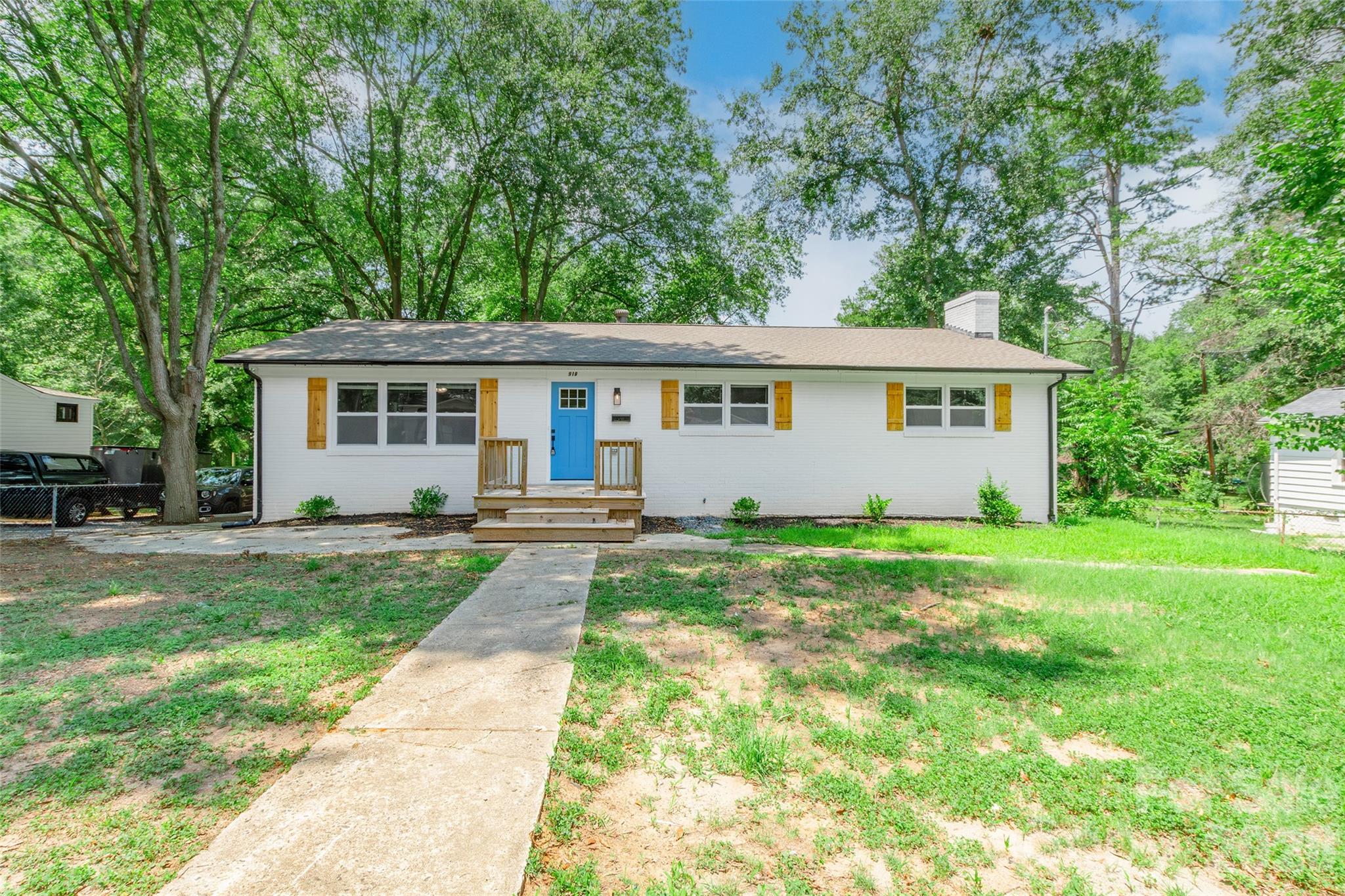 919 N Weldon Street — Gastonia