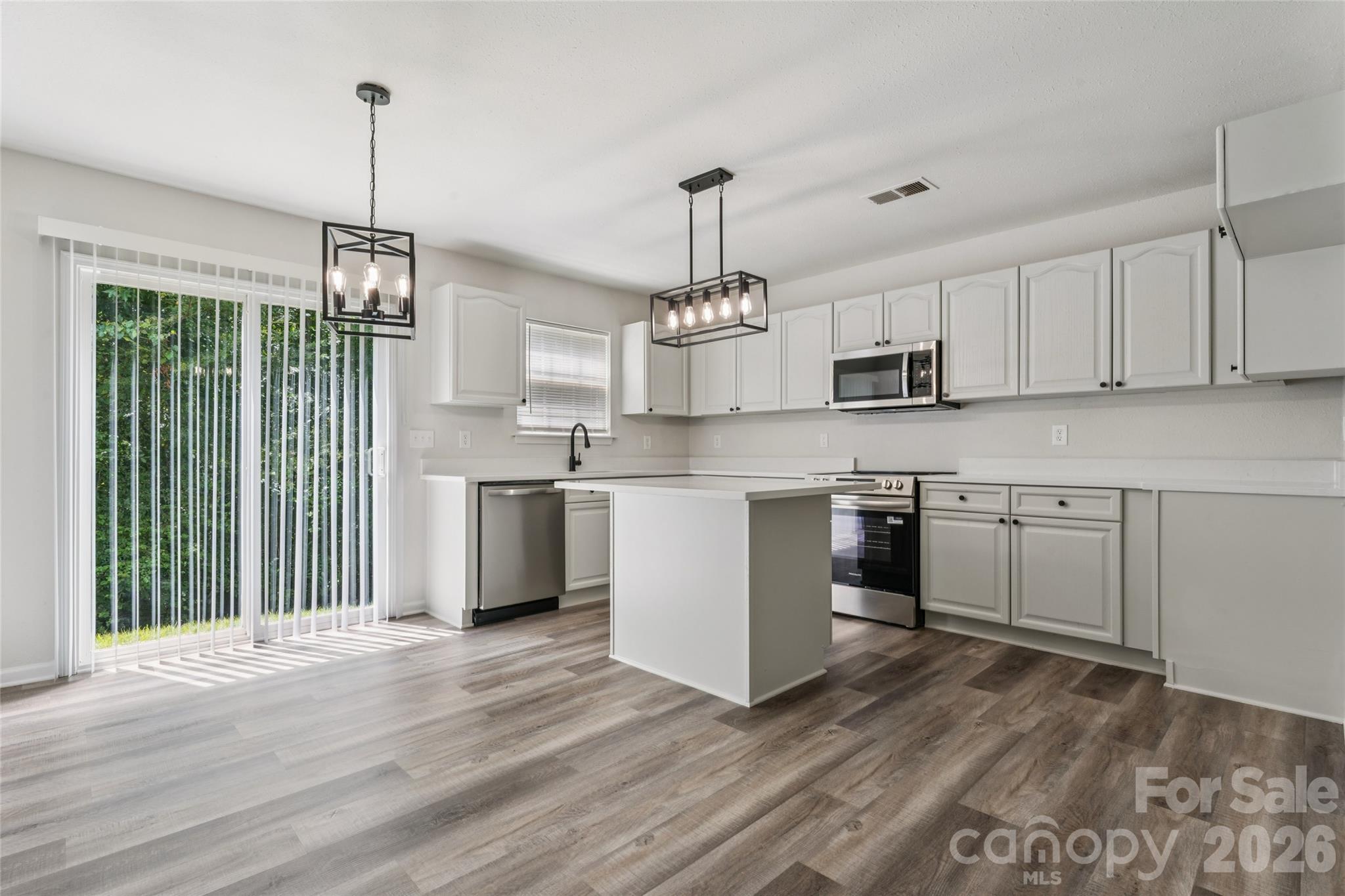 7305 Larwill Lane — Charlotte