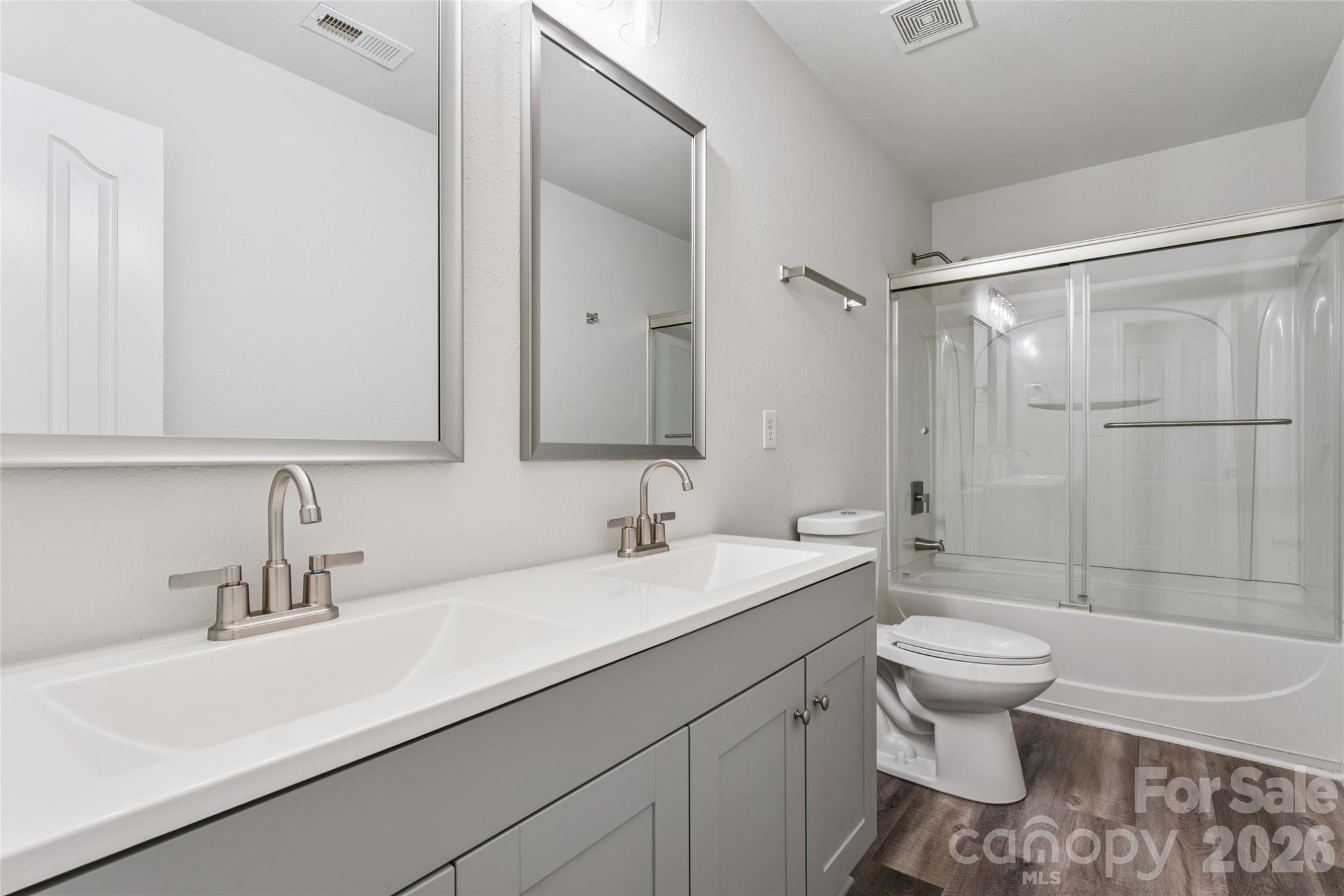 7305 Larwill Lane — Charlotte
