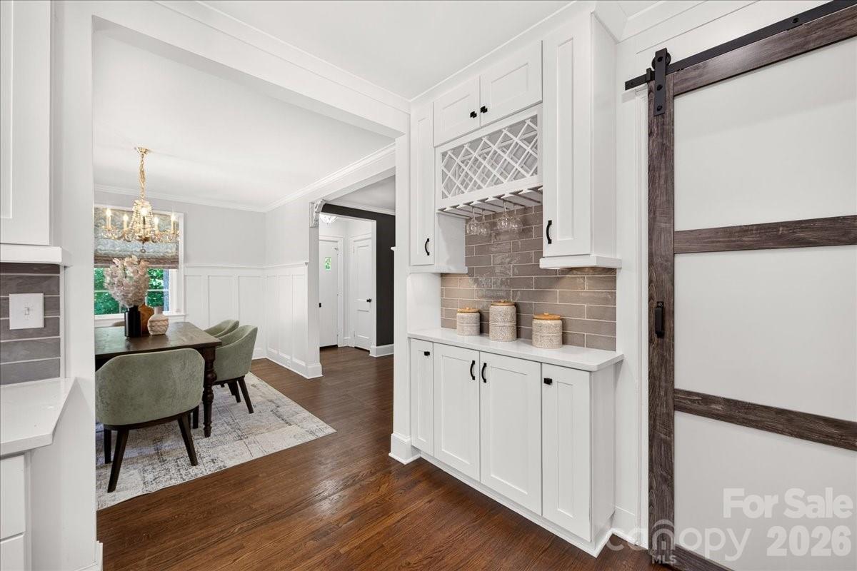 720 E Park Avenue — Charlotte
