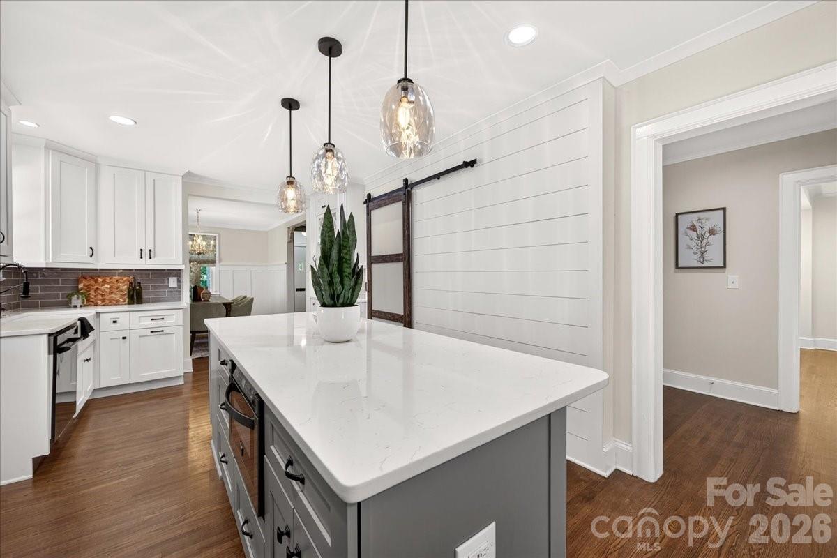 720 E Park Avenue — Charlotte