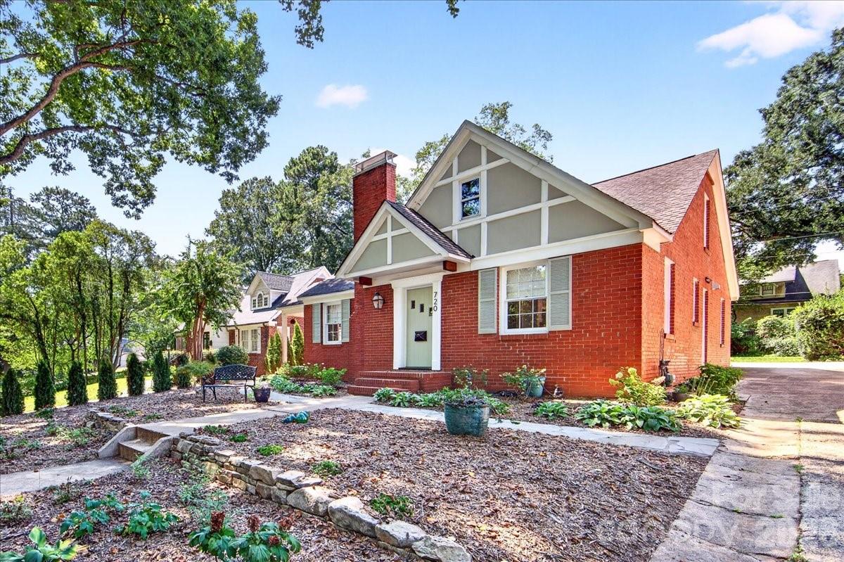 720 E Park Avenue — Charlotte