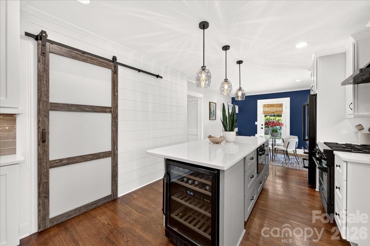 720 E Park Avenue — Charlotte