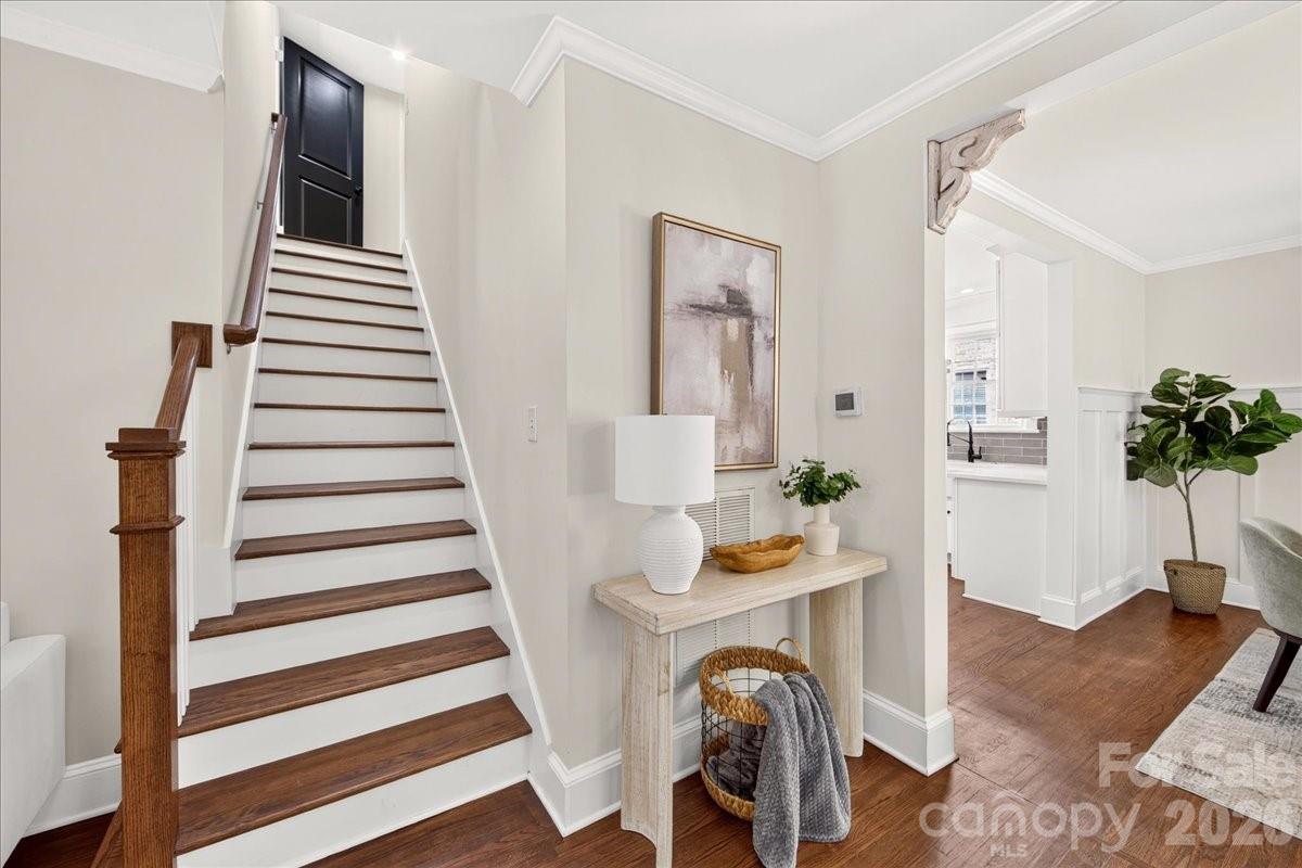720 E Park Avenue — Charlotte