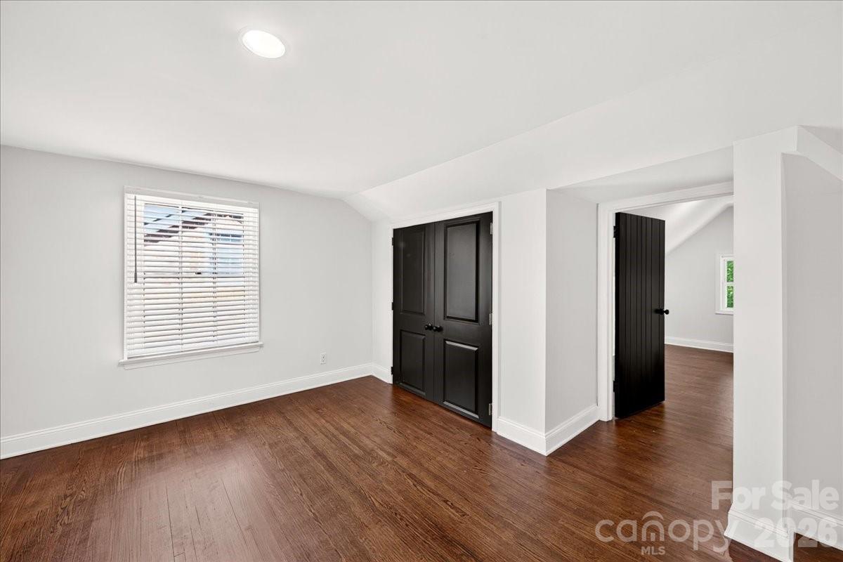720 E Park Avenue — Charlotte