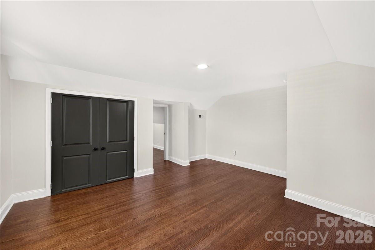 720 E Park Avenue — Charlotte