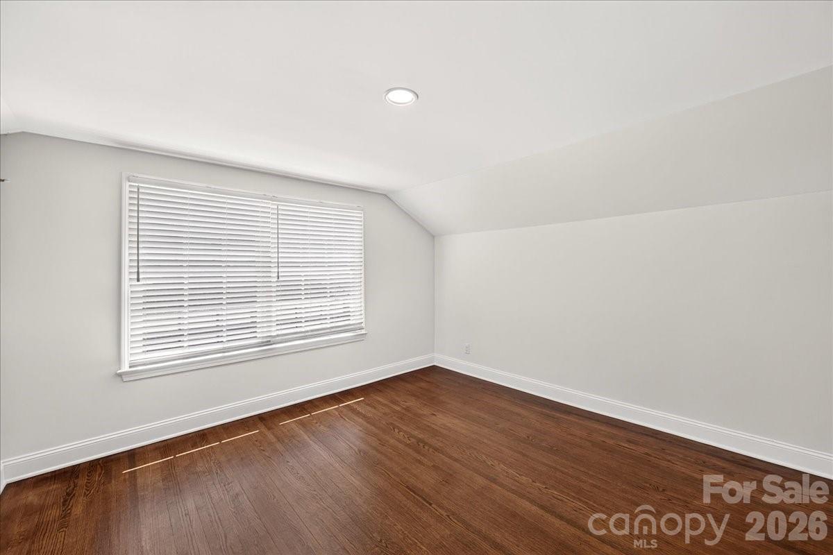 720 E Park Avenue — Charlotte