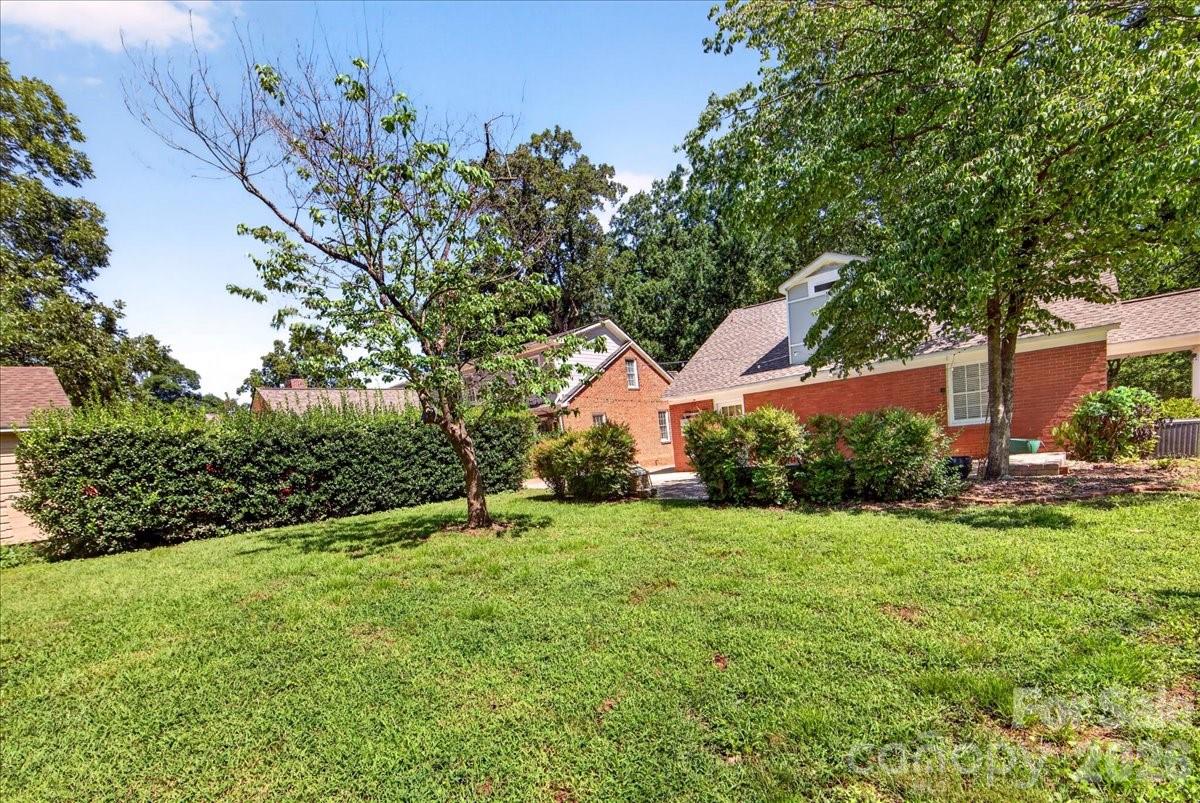 720 E Park Avenue — Charlotte