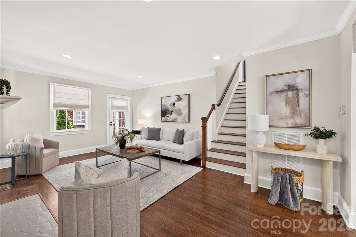 720 E Park Avenue — Charlotte