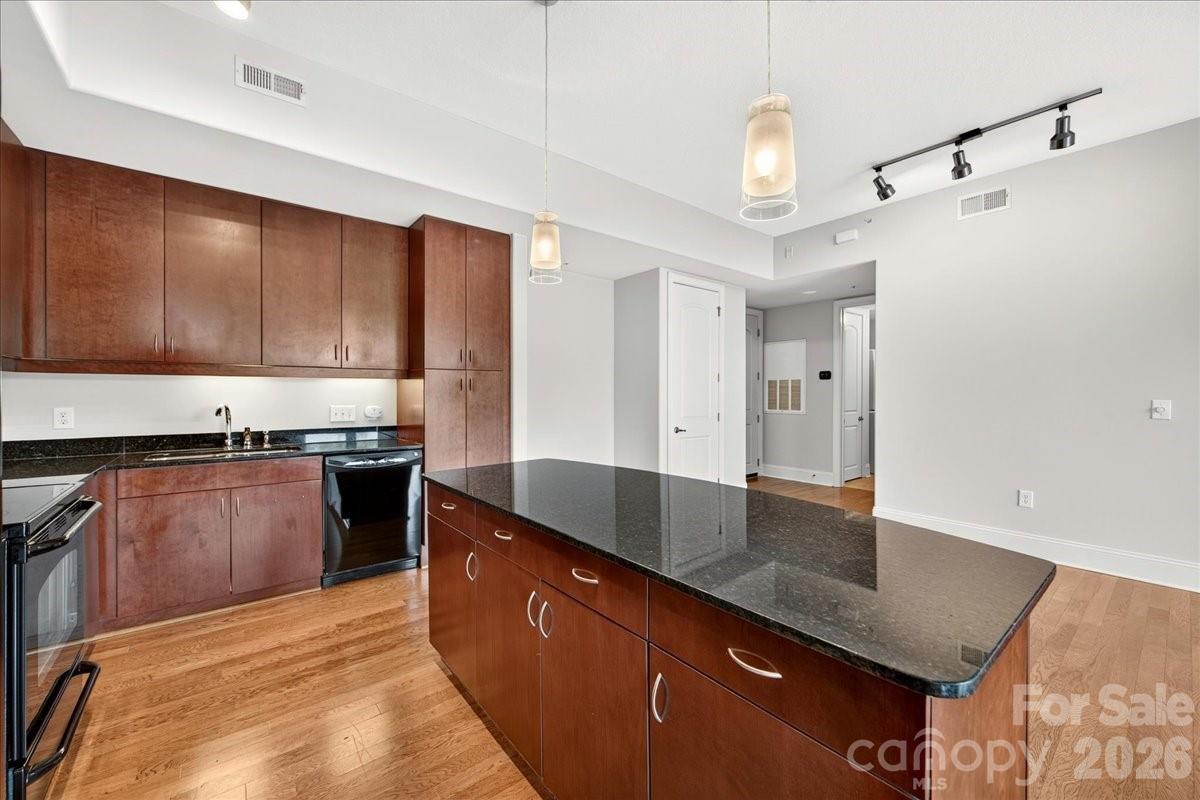 4625 Piedmont Row Drive #515-E — Charlotte
