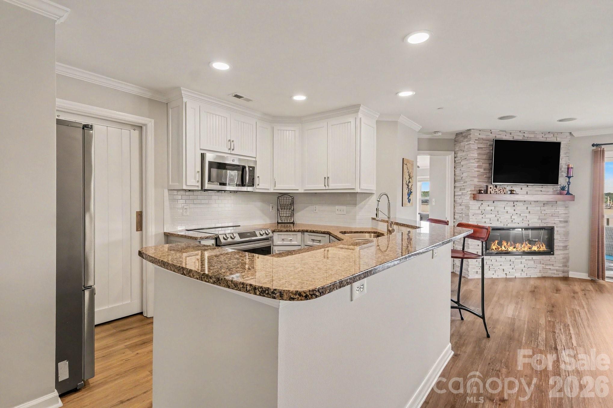 18613 Vineyard Point Lane — Cornelius