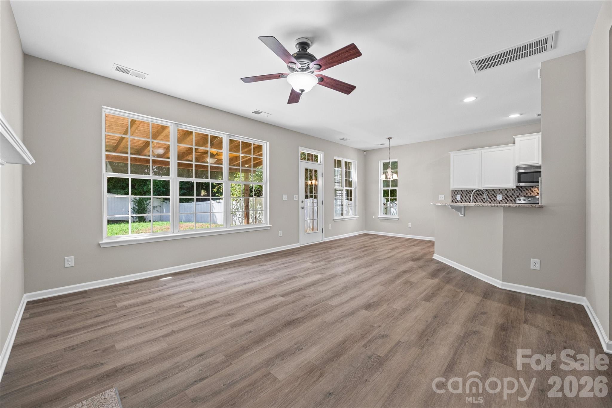 17707 Train Station Drive — Huntersville