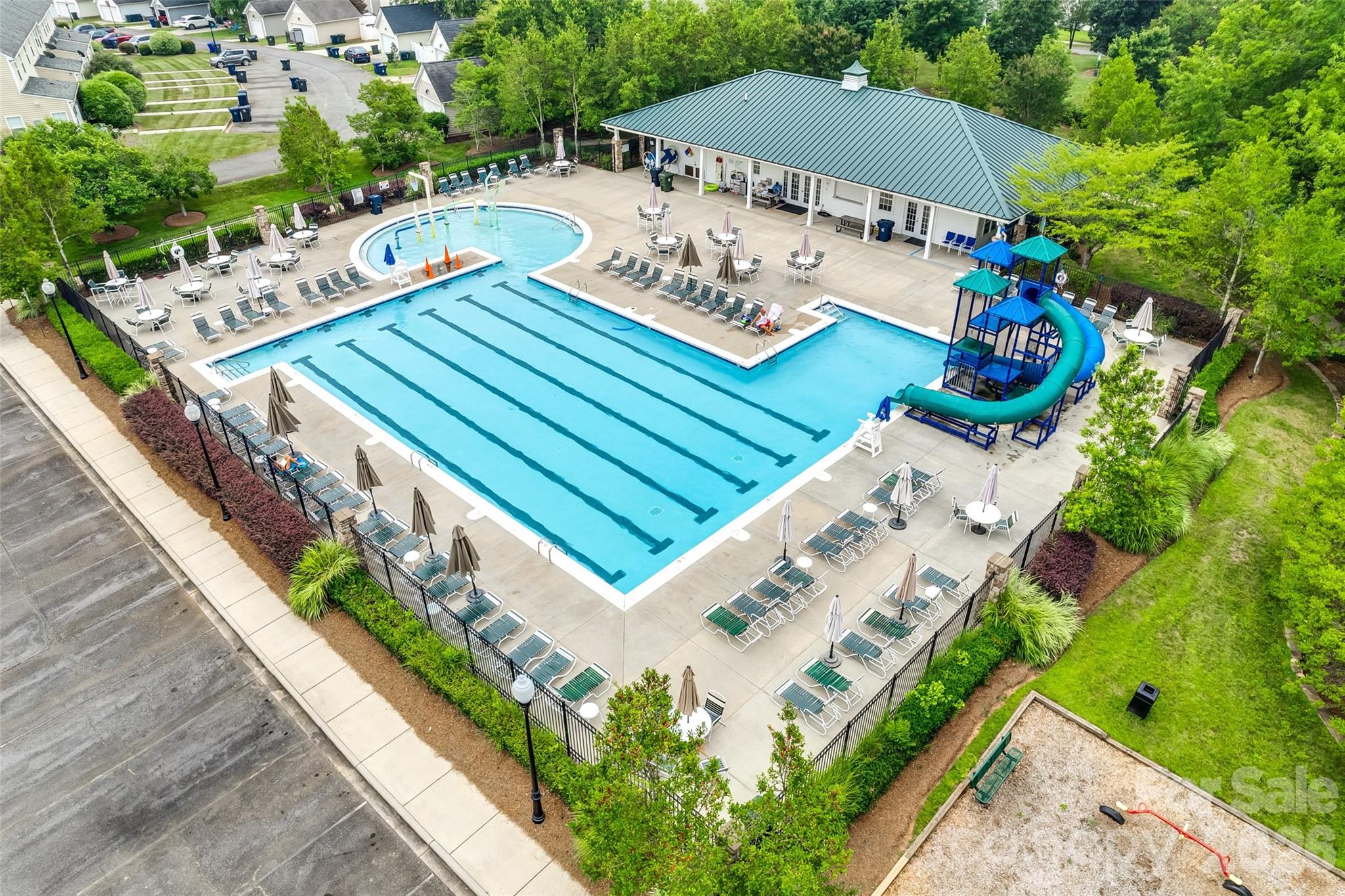 17707 Train Station Drive — Huntersville