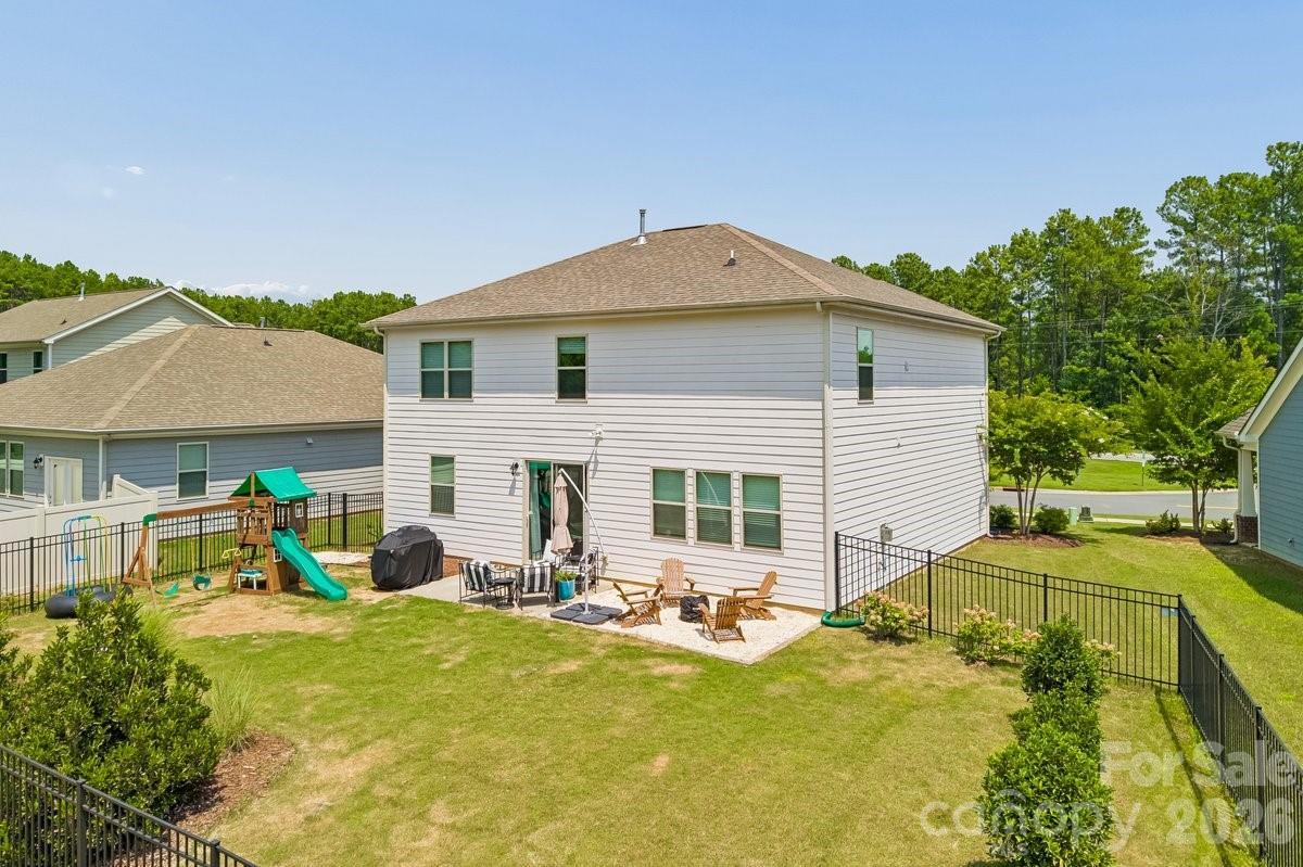 1809 Shelbourne Way — Fort Mill