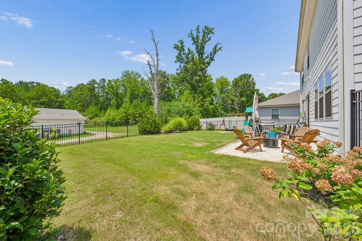 1809 Shelbourne Way — Fort Mill