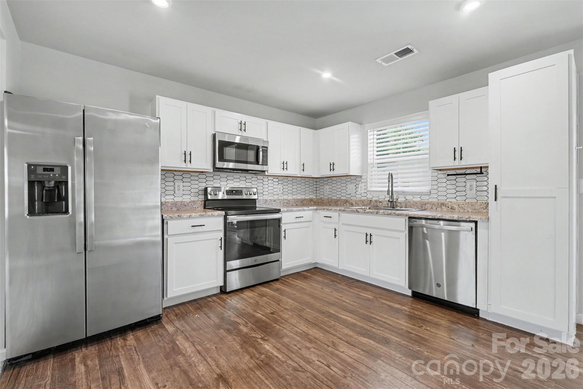 2652 McCurdy Trail — Charlotte