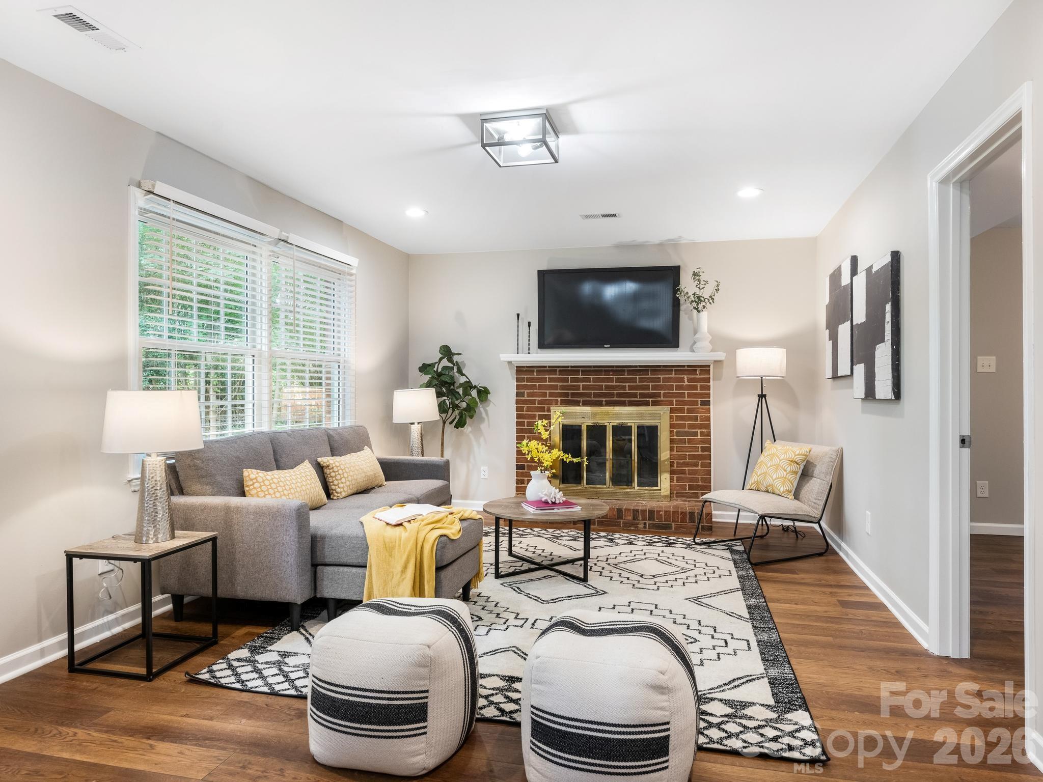 7518 Riding Trail Road — Charlotte