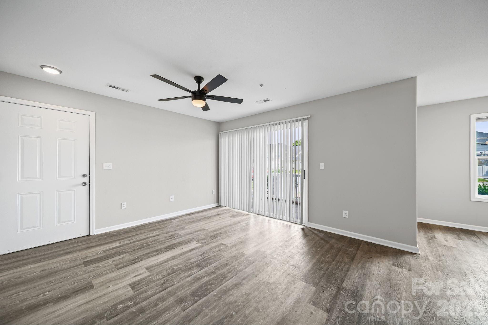 4012 Town Center Road — Harrisburg