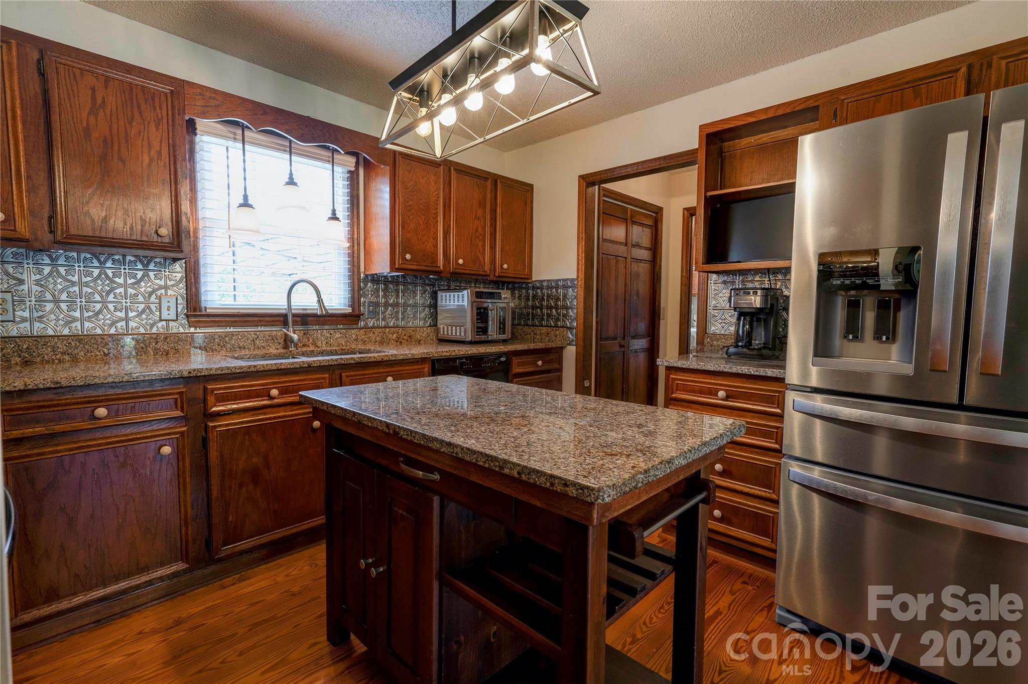 719 W Zion Church Road — Shelby