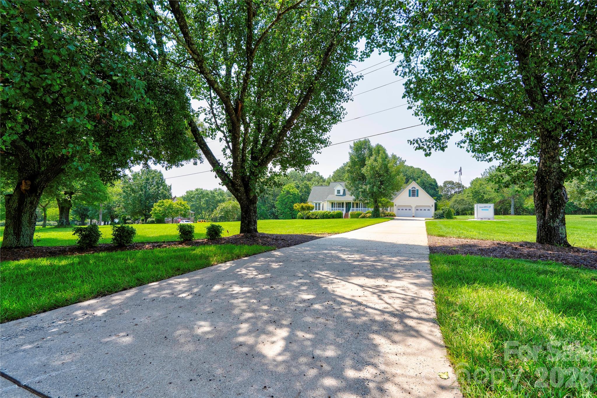 719 W Zion Church Road — Shelby