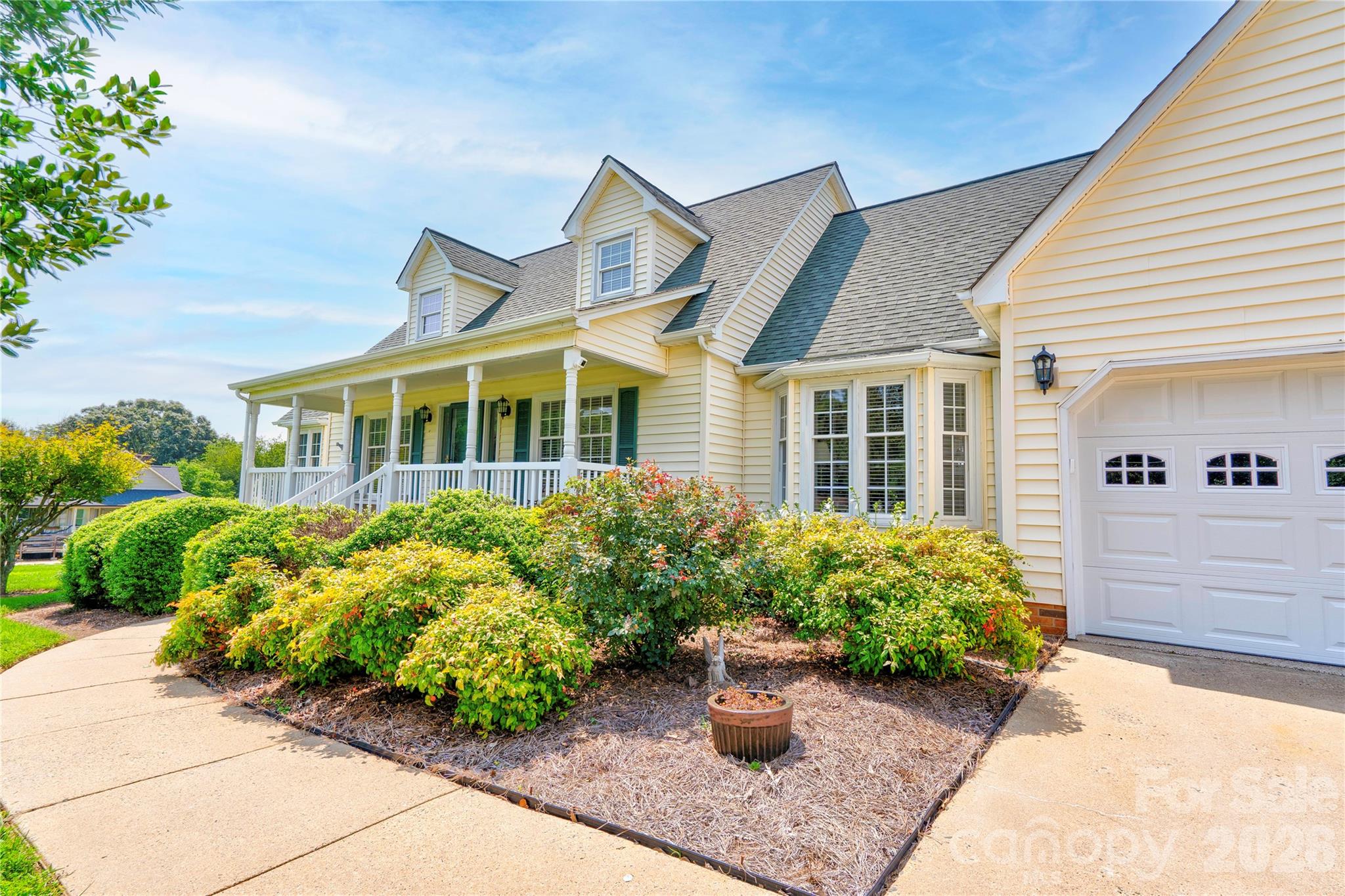 719 W Zion Church Road — Shelby