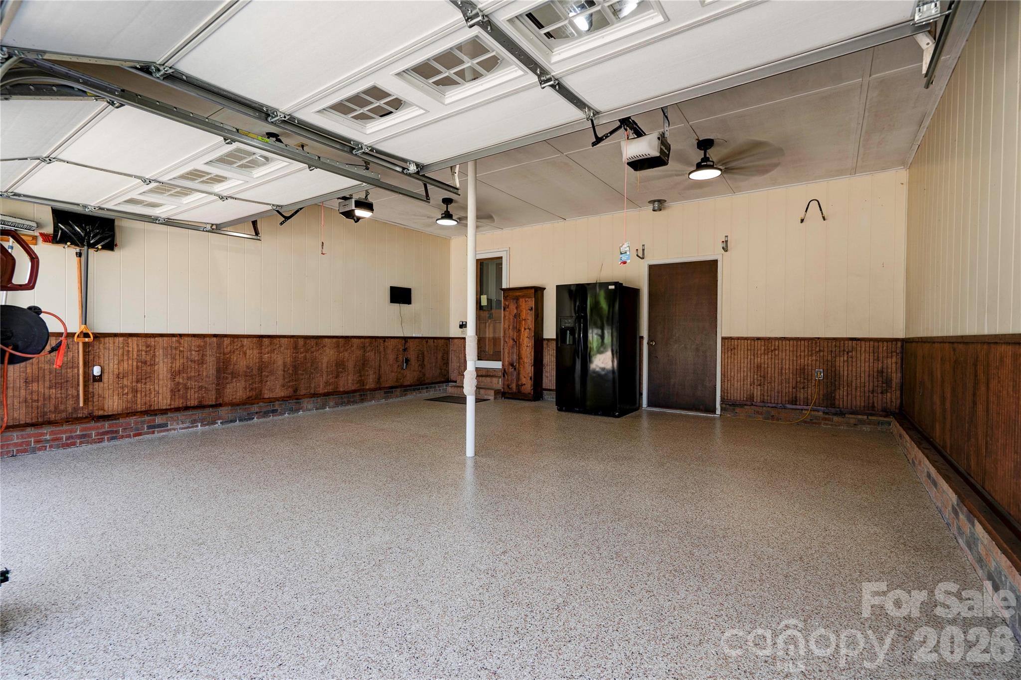 719 W Zion Church Road — Shelby