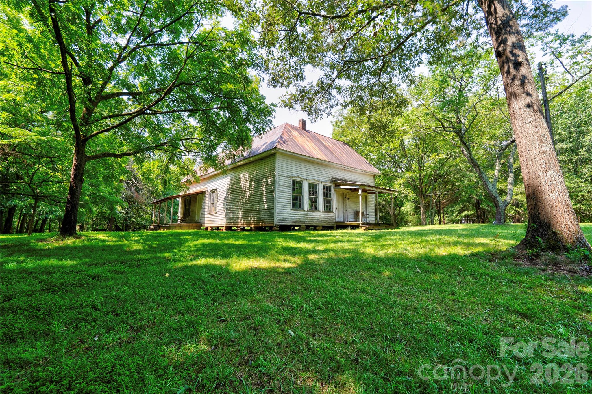 719 W Zion Church Road — Shelby